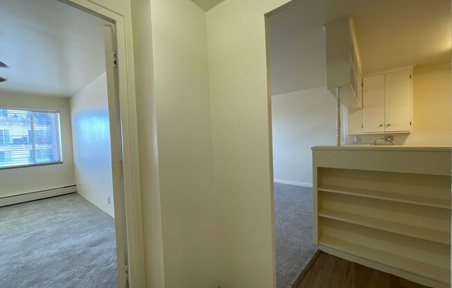 1 bed, 1 bath, 580 sqft, $1,150, Unit 802
