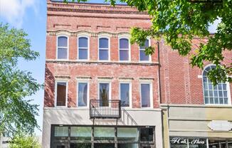 127 W EVANS ST