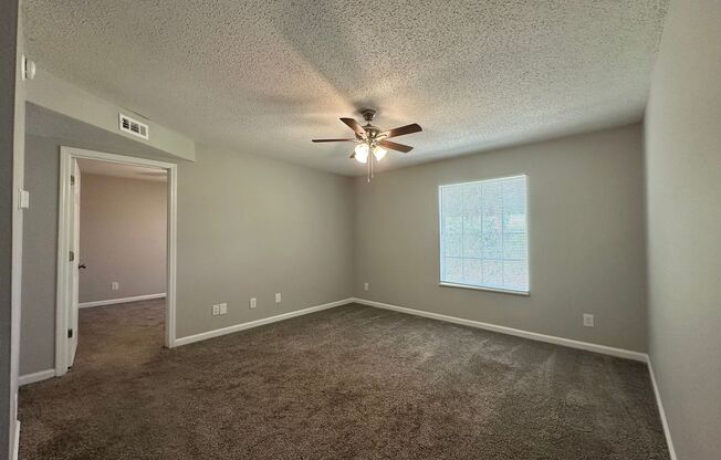 2 beds, 1 bath, 750 sqft, $1,238, Unit 1935w