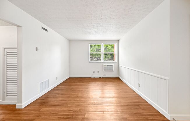 2 beds, 1 bath, 665 sqft, $950, Unit 1732P