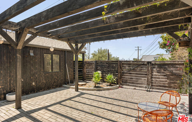 485 CYN VIS DR