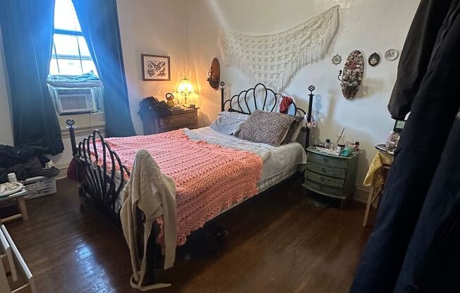 1 bed, 1 bath, $1,295, Unit Apt. 10