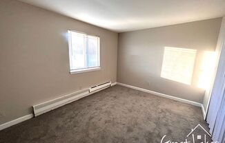 3 beds, 1 bath, $1,300