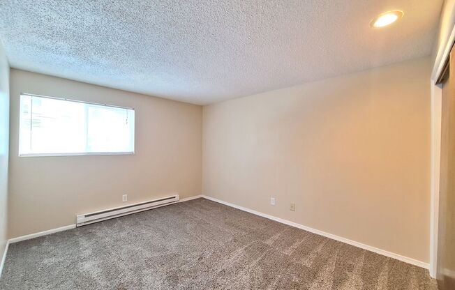 1 bed, 1 bath, 560 sqft, $1,050, Unit 207