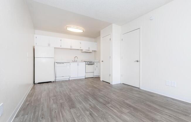 The Standard Raintree Apartment Homes - Tucson, AZ