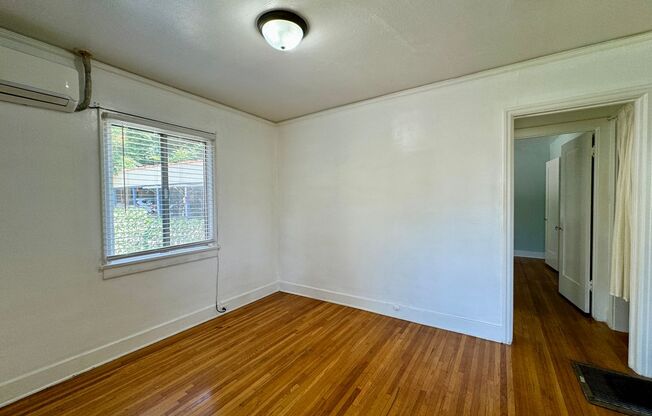 GILLETTE CRESCENT