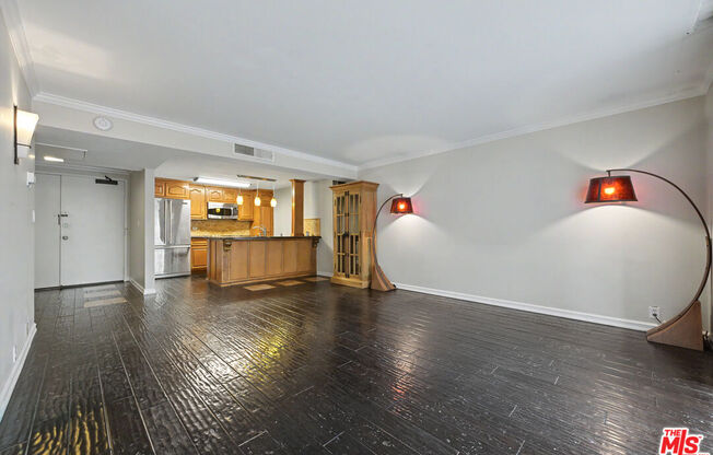 2 beds, 2 baths, 1,088 sqft, $4,800, Unit 510