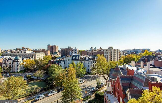 Dupont Circle One Bedroom W/Off Street Parking Included! Amazing Apartment Views!