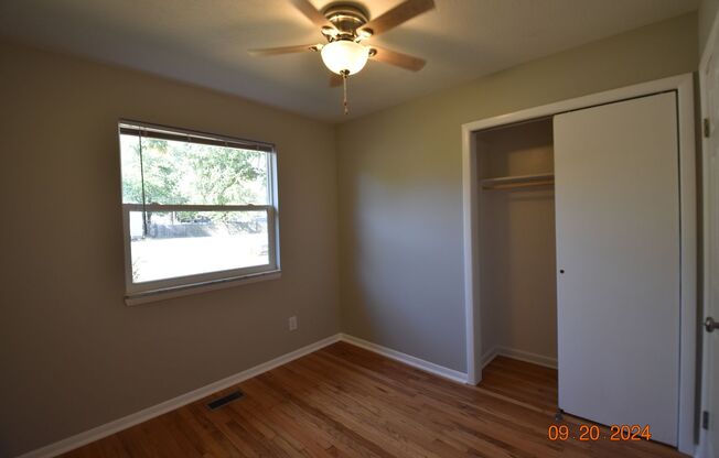 3 beds, 2 baths, $1,600