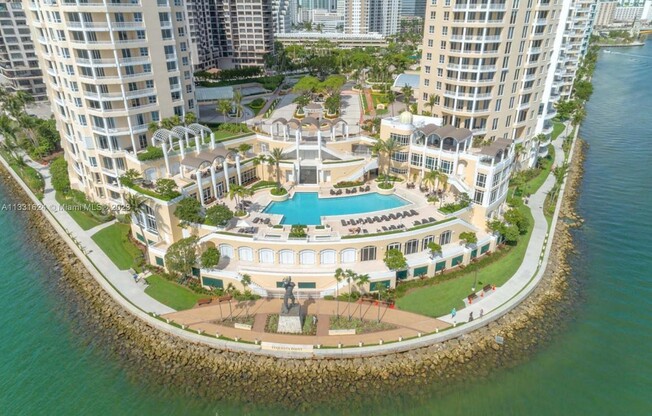808 Brickell Key Dr