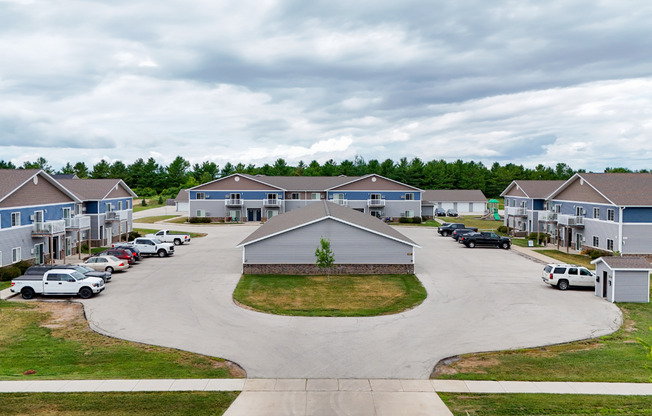 SCS Sturgeon Bay Estates Apartment Community