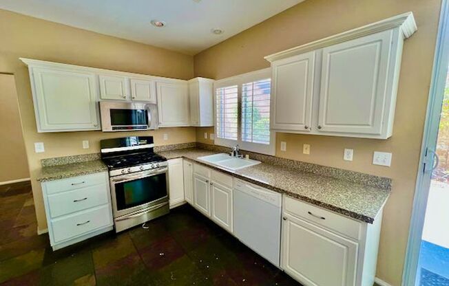 Sunridge Stunner! 4 Bedrooms!