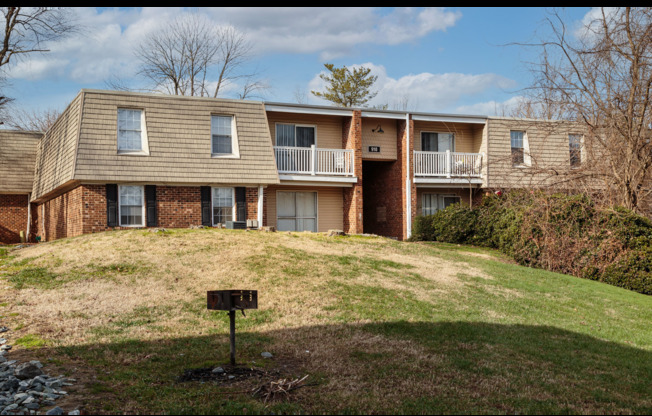New Irving Heights Community & BBQ Area | Apartment Homes For Rent in Greensboro, NC