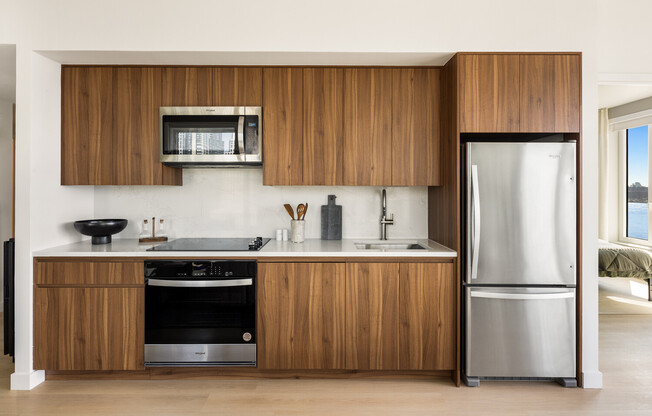 2 beds, 2 baths, $6,738, Unit 1001N