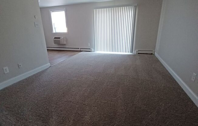 2 beds, 1 bath, 1,100 sqft, $1,600, Unit G207