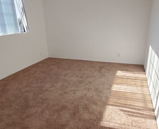 1 bed, 1 bath, $2,495, Unit 205