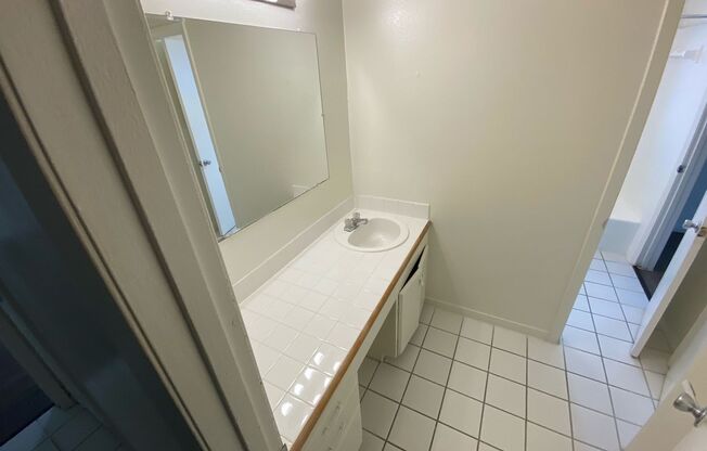 2 beds, 2 baths, 950 sqft, $1,575, Unit PEN-203