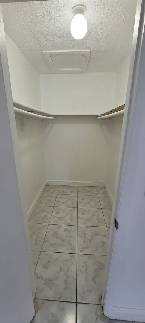 1 bed, 1 bath, 669 sqft, $1,550, Unit 625-109