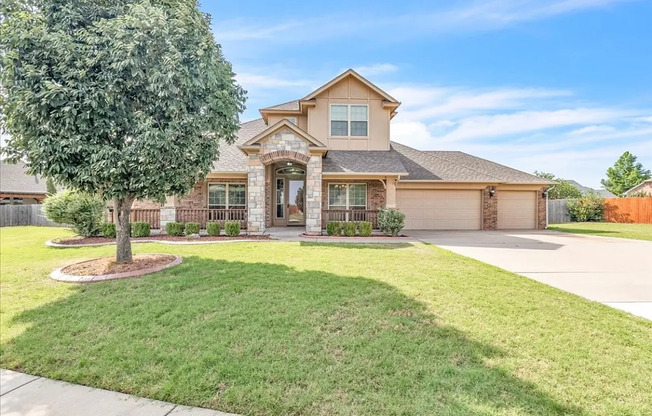 Luxury Living at a Great Price!! Must See 5 Bed in Edmond, Ok.