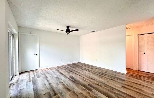 Beautifully Remodeled 2 Bed 2 Bath in Kissimmee!
