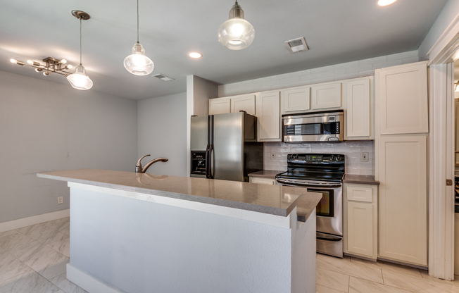 3935 BUENA VISTA ST