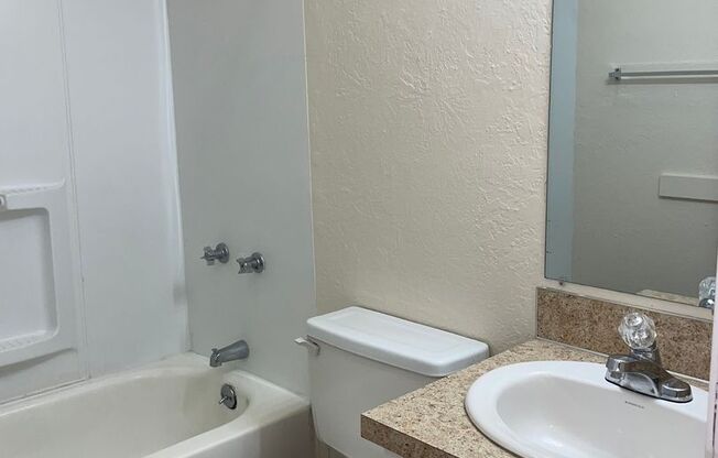 1 bed, 1 bath, 602 sqft, $995