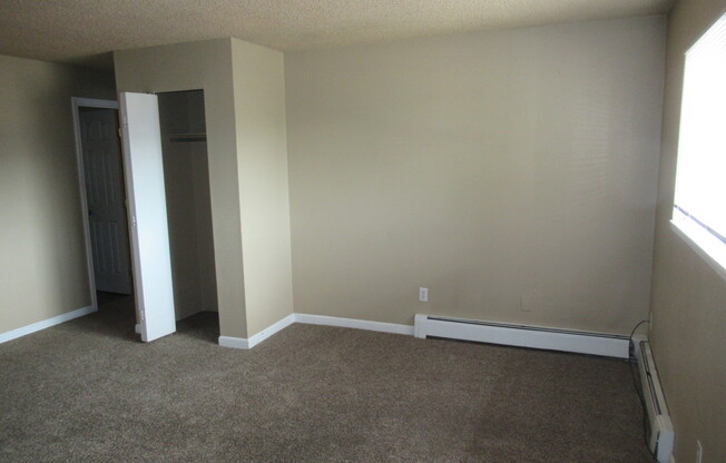 4720 SCENIC CRES