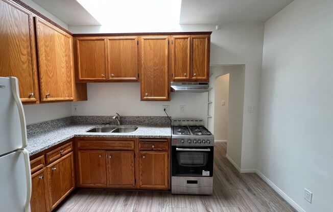 1 bed, 1 bath, 558 sqft, $2,000, Unit Unit 6