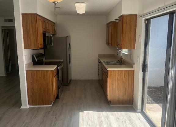 636 TIMBERLINE DR