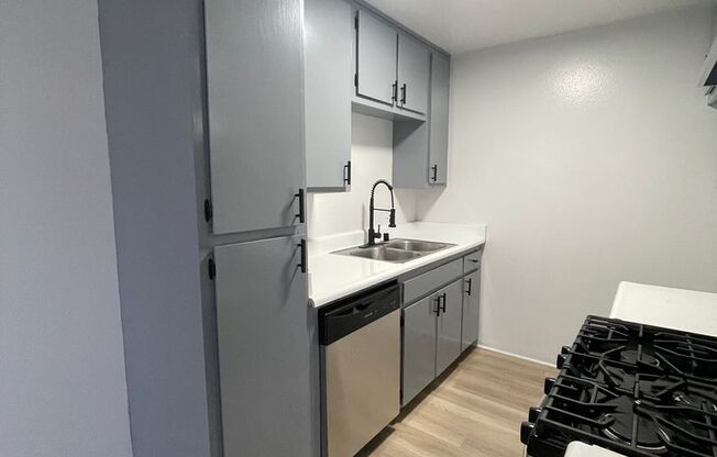 2 beds, 2 baths, 900 sqft, $2,450, Unit 106
