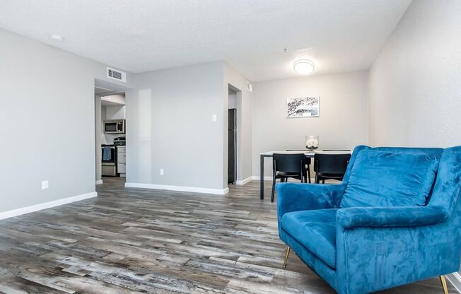 1 bed, 1 bath, 651 sqft, $1,255
