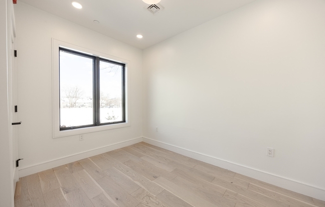 1 bed, 1 bath, 688 sqft, $2,950, Unit 209