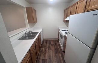 2 beds, 1 bath, 794 sqft, $1,345, Unit 811 - 203 TC