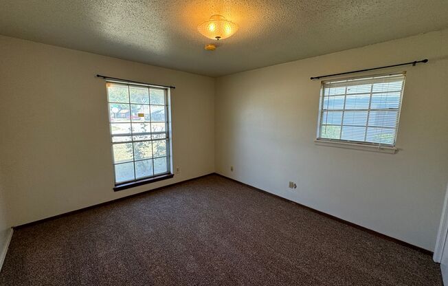 2 beds, 2 baths, $1,095