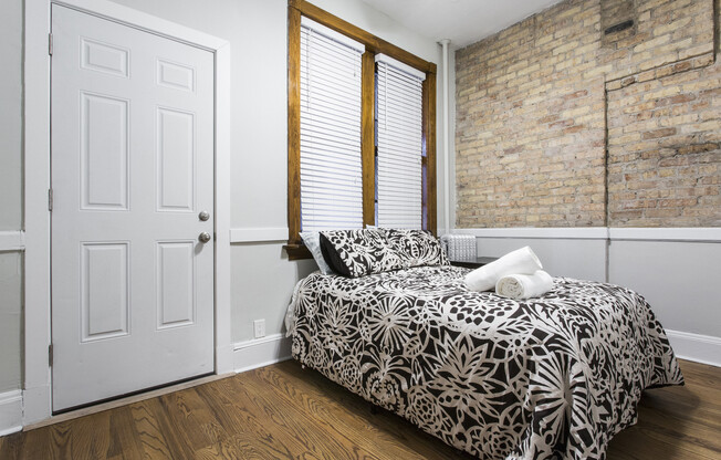 1010 W Altgeld St, Chicago IL 2