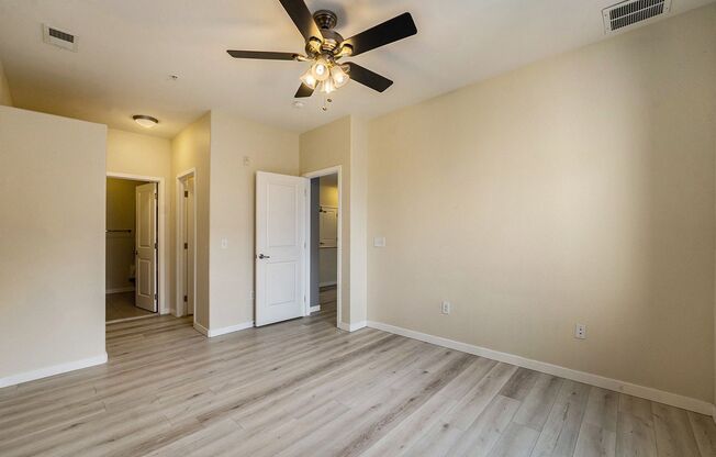 2 beds, 1.5 baths, $1,795, Unit Unit 619