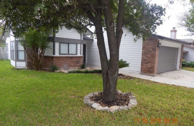 4 beds, 2 baths, $1,695