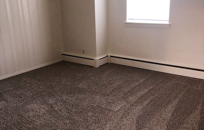 2 beds, 1 bath, 720 sqft, $695, Unit 1300-1517