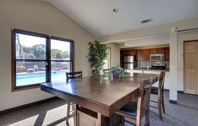 2 beds, 2 baths, 940 sqft, $1,450, Unit 1611108su