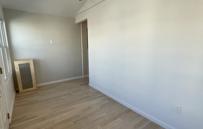 3 beds, 1 bath, $2,900, Unit 1