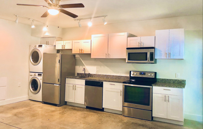 Studio, 1 bath, 500 sqft, $1,445