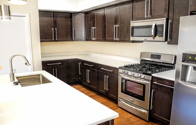934 S 5th St [DNM]