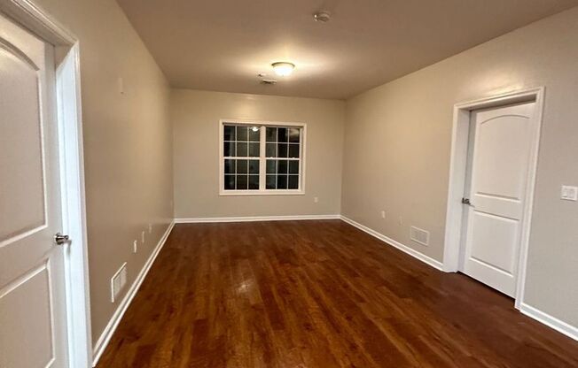 2 beds, 2 baths, 935 sqft, $2,700, Unit 503