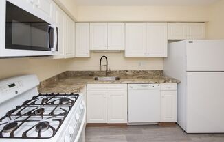 2 beds, 1 bath, 1,036 sqft, $1,975, Unit 502M