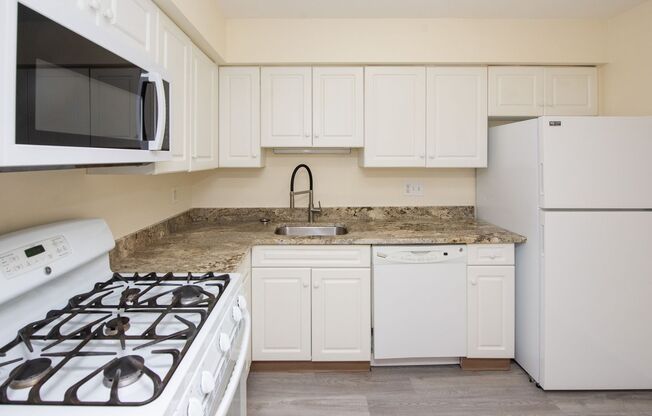 Chestnut Hill North Apartments