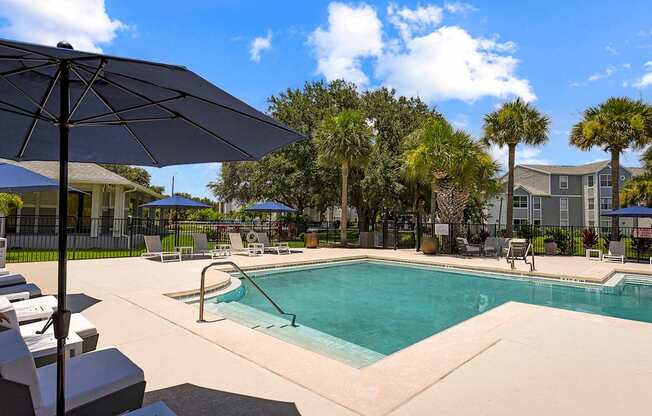 Dominium_Lucille_Pool 3.jpg