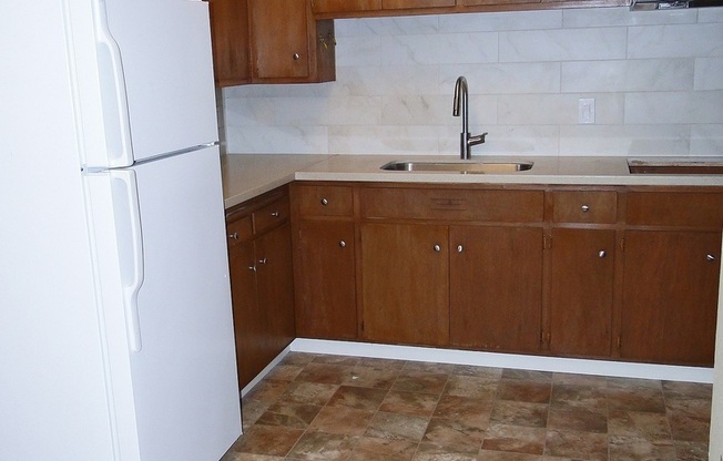 1 bed, 1 bath, $2,350, Unit 1818 Virginia #B