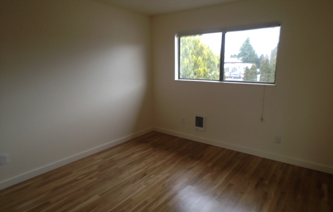 2 beds, 1.5 baths, 1,000 sqft, $1,795, Unit 3