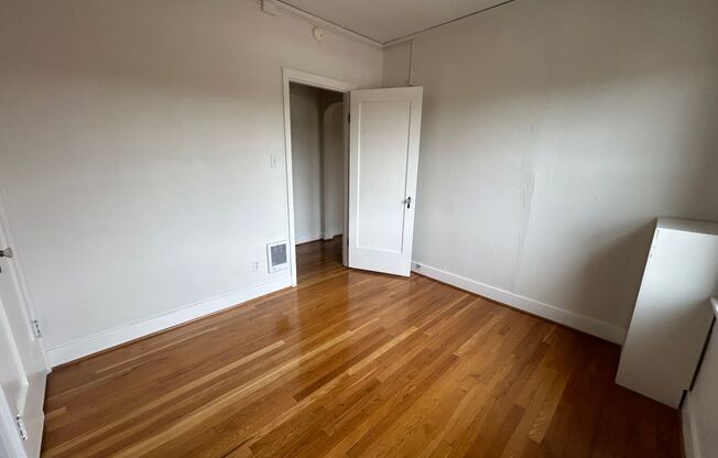 #367 MORLAND APARTMENTS