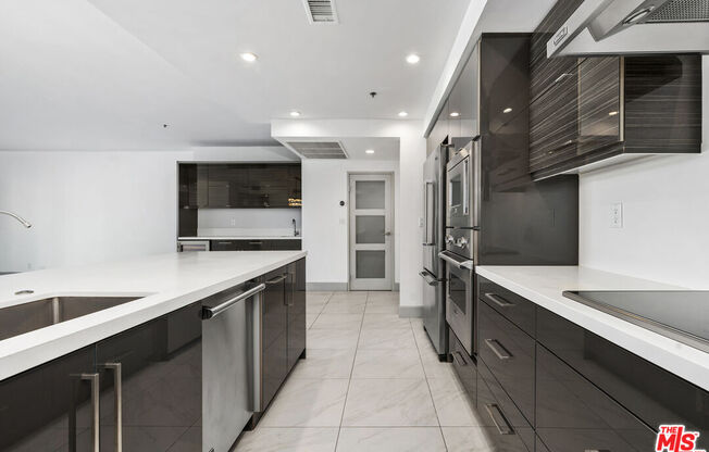 2 beds, 2.3 baths, 1,859 sqft, $7,800, Unit 804